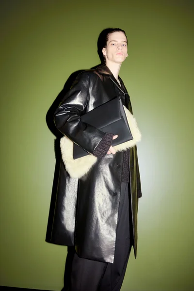 Look 1